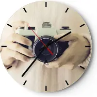 ARTTOR Wanduhr - Rund - Glasuhr - Die Kamera Retro Fotografie - 40x40cm - Schleichendes Uhrwerk - Lautlos - zum Aufhängen bereit - Dekoration Modern - Wanddekoration aus Glas - C3AR40x40-4930