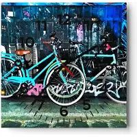 ARTTOR Wanduhr - Quadrat - Glasuhr - Fahrräder Graffiti Straße Wand - 30x30cm - Schleichendes Uhrwerk - Lautlos - zum Aufhängen bereit - Dekoration Modern - Wanddekoration aus Glas - C4AC30x30-2949