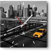 ARTTOR Wanduhr - Quadrat - Glasuhr - New York Manhattan Brooklyn Brücke Taxi - 30x30cm - Schleichendes Uhrwerk - Lautlos - zum Aufhängen bereit - Dekoration Modern - Wanddekoration aus Glas - C3AC30x30-0417