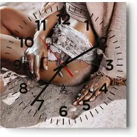 ARTTOR Wanduhr - Quadrat - Glasuhr - Sand Frau Schmuck - 30x30cm - Schleichendes Uhrwerk - Lautlos - zum Aufhängen bereit - Dekoration Modern - Wanddekoration aus Glas - C4AC30x30-4634