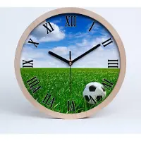 Tulup Holzuhr 25fi cm wanduhr - schwarze Spitzen - Fußball auf einer Wiese