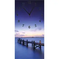 Wallario Design Wanduhr Steg bei Abenddämmerung - Blauer Himmel bei Nacht aus Echtglas, Größe 30 x 60 cm