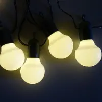 FHS International LED Party Lichterkette 50 weiße Kugeln 50 LEDs warmweiß 12,25m