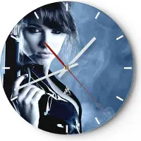 ARTTOR Wanduhr - Rund - Glasuhr - Frau Aktion Schuss Pistole - 40x40cm - Schleichendes Uhrwerk - Lautlos - zum Aufhängen bereit - Dekoration Modern - Wanddekoration aus Glas - C3AR40x40-2647