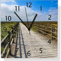 Wallario Design Wanduhr Holzsteg durch Moorlandschaft aus Echtglas, Größe 30 x 30 cm