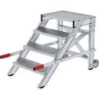 MUNK Günzburger Steigtechnik MUNK Arbeitspodest fahrbar Aluminium geriffelt 600mm Stufenbreite 4 Stufen