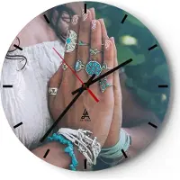 ARTTOR Wanduhr - Rund - Glasuhr - Hände Schmuck Boho - 30x30cm - Schleichendes Uhrwerk - Lautlos - zum Aufhängen bereit - Dekoration Modern - Wanddekoration aus Glas - C3AR30x30-4412