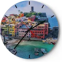 ARTTOR Wanduhr - Rund - Glasuhr - Farben Gebäude Italien - 30x30cm - Schleichendes Uhrwerk - Lautlos - zum Aufhängen bereit - Dekoration Modern - Wanddekoration aus Glas - C3AR30x30-5015