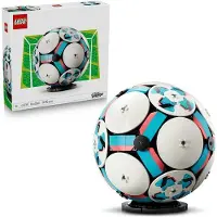 LEGO Editions 43019 Le Ballon de Foot, 10 Jahre Jubiläum, Konstruktionsspielzeug, Sportliches Geschenk für Kinder und Fans