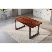 Casa Massiva Baumkantentisch 140 x 80 cm Polly, Epoxidharz-Adern in Schwarz, Akazienholz massiv + nussbaumfarben, Esstisch mit U-Eisengestell Schwarz, Tischplatte 26 mm, Esszimmertisch mit echter Baumkante