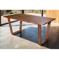 Casa Massiva Esstisch 140x80 cm Girona, Akazienholz massiv & nussbaumfarben, Baumkantentisch mit V-Holzgestell, echte Baumkante, pflegeleichter Holztisch/Massivholztisch