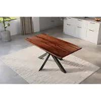 Casa Massiva Baumkantentisch 160 x 85 cm Polly, Epoxidharz-Adern in Schwarz, Akazienholz massiv + nussbaumfarben, Esstisch mit Spider-Eisengestell Schwarz, Tischplatte 26 mm, echte Baumkante