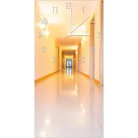Wallario Design Wanduhr bedruckt, Größe 30 x 60 cm, Motiv: Strahlend sauberer Flur mit goldenem Licht und weißen Wänden