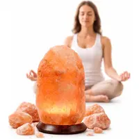 Haf Rosa Salzlampe aus echtem Kristallsalz | 4-6 kg Salzkristalllampe in Naturform | Salzsteinlampe auf Holzsockel aus der Salt Range Punjab