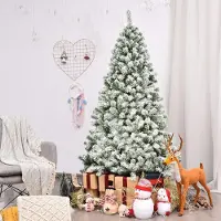 Goplus 180 cm Künstlicher Weihnachtsbaum mit Schnee, Christbaum mit klappbarem Metallständer & 928 PVC-Nadeln, realistischer Tannenbaum für Feste & Partys