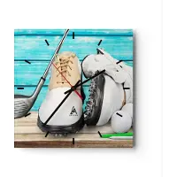 ARTTOR Wanduhr - Quadrat - Glasuhr - Golf Ball Gras Sport - 40x40cm - Schleichendes Uhrwerk - Lautlos - zum Aufhängen bereit - Dekoration Modern - Wanddekoration aus Glas - C3AC40x40-3107