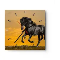 ARTTOR Wanduhr - Quadrat - Glasuhr - Tiere Pferd Laufen Wiese - 30x30cm - Schleichendes Uhrwerk - Lautlos - zum Aufhängen bereit - Dekoration Modern - Wanddekoration aus Glas - C3AC30x30-2248