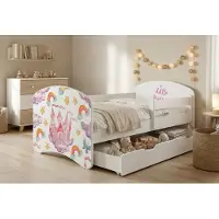 Happy Babies Kinderbett mit Rausfallschutz Junge 140x70 Bett für Kinderzimmer mit Schublade Matratze Einzelbett für Kinder, Weiss, Bunte Aufkleber