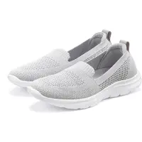 LASCANA Slipper Halbschuh, Sneaker, Slip-On-Sneaker, hellgrau Größe 35