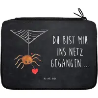 Mr. & Mrs. Panda Etui Spinne Agathe Liebe - Kreidetafel - Geschenk, Mäppchen, Federmäppchen, Federmappe, Schlampermäppchen, Liebesgeschenk, Liebesbeweis, Bleistiftetui