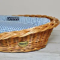 DOTTY Handgeflochtener Weidenkorb Wikikorb mit Baumwoll-Hundebett – Marineblau mit Karo – Waschbar & Gepolstert –