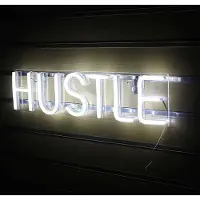 Lapalife Weiß HUSTLE Leuchtreklame LED Neonlicht USB Nachtlicht für Wand Zimmer Spielzimmer Bar Party Dekoration
