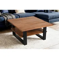 Casa Massiva Couchtisch 90x90 cm Patrick, Sofatisch/Beistelltisch mit Ablage, Mangoholz massiv, honigfarben lackiert, U-Metallgestell schwarz, echte Baumkante
