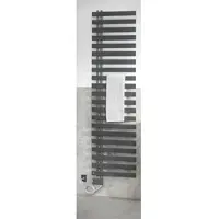 Bemm Design-Elektroheizkörper „ChaCha NOW EK“ 60 × 178,4 cm in Schwarz (RAL 9005)