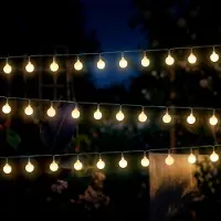 Spetebo LED Lichterkette 290 cm für Außen und Innen 30 mini Kugeln mit Timer – warm weiß - Kugellichterkette batteriebetrieben mit 8 Funktionen