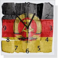 Wallario Design Wanduhr DDR Flagge auf altem Papier - schwarz rot gold aus Aluverbund, Größe 30 x 30 cm