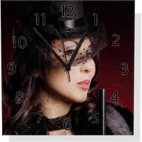 Wallario Design Wanduhr Lady in Black - Sexy Dame mit gefährlichem Charme aus Aluverbund, Größe 30 x 30 cm
