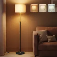 StarTech.com Stehlampe - Höhenverstellbare Leselampe - Fußschalter - Dimmbar - E27 6–10 W - Stoffschirm - Inklusive Leuchtmittel - 140–170 cm - Gold/Beige