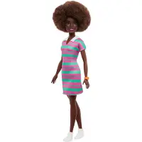 Barbie Fashionistas -Puppe Nr. 247 in einem rosa-grün gestreiften Kleid mit lockigem schwarzem Haar, Modepuppe, Weiblich, 3 Jahr(e), Mädchen, 298 mm, Mehrfarbig