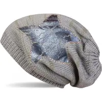 StyleBREAKER Strickmütze "Feinstrick Beanie mit Stern und Strass" 1 Stk.