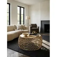 KADIMA DESIGN Couchtisch Metall Gold 66x66x30 cm Sofatisch Aluminium Rund, Design Wohnzimmertisch mit Ast-Struktur, Kleiner Kaffeetisch Modern, Beistelltisch Anstelltisch Wohnzimmer