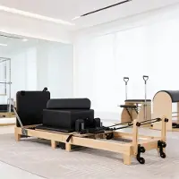 StarTech.com Pilates Reformer Trainingsgerät - Klappbares Bett - Verstellbarer Widerstand - Belastbar bis 250 kg - Kunstleder/Holz - Schwarz