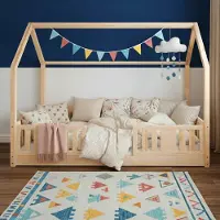 Meble Wróbel Hausbett Bodenbett 80x180 cm mit Rausfallschutz und Lattenrost - Montessori Einzelbett - Kinderbett aus Kiefer Massivholz Unlackiert - Kleinkindbett für Jungen & Mädchen
