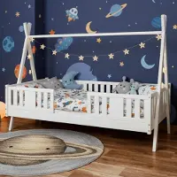 Meble Wróbel Kinderbett Tipi 90x200 cm - Hausbett aus Kiefer - Bett mit Rausfallschutz & Lattenrost - für Jungen und Mädchen - Weiß Spielbett für Kinder