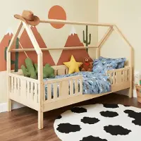 Meble Wróbel Hausbett 90x180 cm mit Rausfallschutz und Lattenrost - Einzelbett Jugendbett- Kinderbett aus Kiefer Massivholz Unlackiert - Kleinkindbett für Jungen & Mädchen - Standhöhe 20 cm