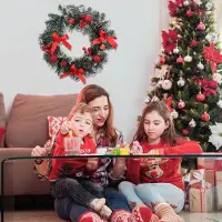 Unyqoos Weihnachtskranz Ø 30 cm – künstlicher Türkranz mit roten Beeren & Tannenzapfen, wetterfest aus Kunststoff und Stoff, für Innen & Außen