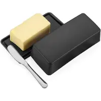 Unyqoos Schwarze Butterdose mit luftdichtem Deckel, 17,5 x 8,5 x 5,5 cm – inkl. 14 cm Edelstahlmesser, lebensmittelsicher, vielseitig für Butter & Käse