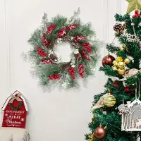 Unyqoos Künstlicher Weihnachtskranz 50 cm – Dekokranz mit roten Beeren, Tannenzapfen und künstlichen Tannennadeln, formbar, Kunststoff & Schaum, für Tür & Wand