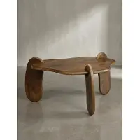 KADIMA DESIGN Couchtisch 78x78x39,5 cm Mango Massivholz Walnussfarben Sofatisch Niedrig, Dreibein Wohnzimmertisch Organisch, Design Kaffeetisch Wohnzimmer Modern mit natürlicher Holzmaserung
