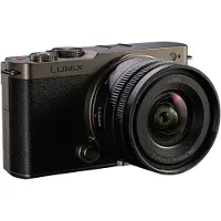 Panasonic Lumix S9 Titanium Black + Lumix S 18-40mm F/4.5-6.3