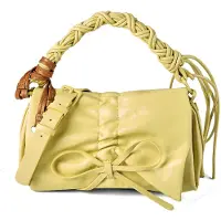 Desigual Stylische Gelbe Mini-Flap-Tasche mit Abnehmbaren Trägern für Damen