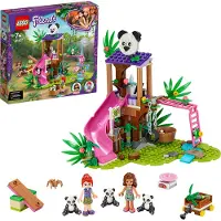 LEGO 41422 Friends Panda-Rettungsstation, Spielzeug ab 7 Jahren mit Baumhaus, Mini Tierfiguren Pandas und Mini Puppen Mia & Olivia