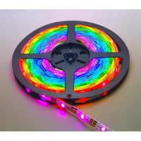 Berrybase digitaler LED RGB NeoPixel Stripe, IP65 vergossen, 30 LEDs/m, schwarze Leiterbahn, 5m Rolle