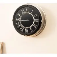 GIANTEX Wanduhr, große Wanduhr mit Metallzeiger & römischen Zahlen & Glasabdeckung, stille Wanduhr, dekorative moderne Wanduhr für Schlafzimmer, Büro, Wohnzimmer, Klassenzimmer, 34,5cm, schwarz