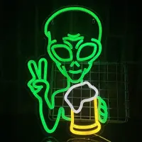Kopper-24 NEON LED Licht, dekorative Wand-Leuchte, Alien mit Bier, grün, ca. 40 x 30.5 x 2 cm