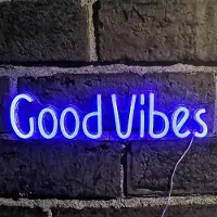 Kopper-24 NEON LED Licht, dekorative Wand-Leuchte, Good Vibes blau, ca. 50 x 12,5 x 2 cm
